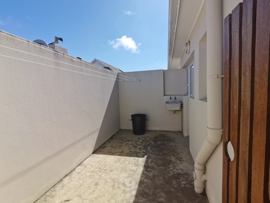 2 Bedroom Property for Sale in Heiderand Western Cape